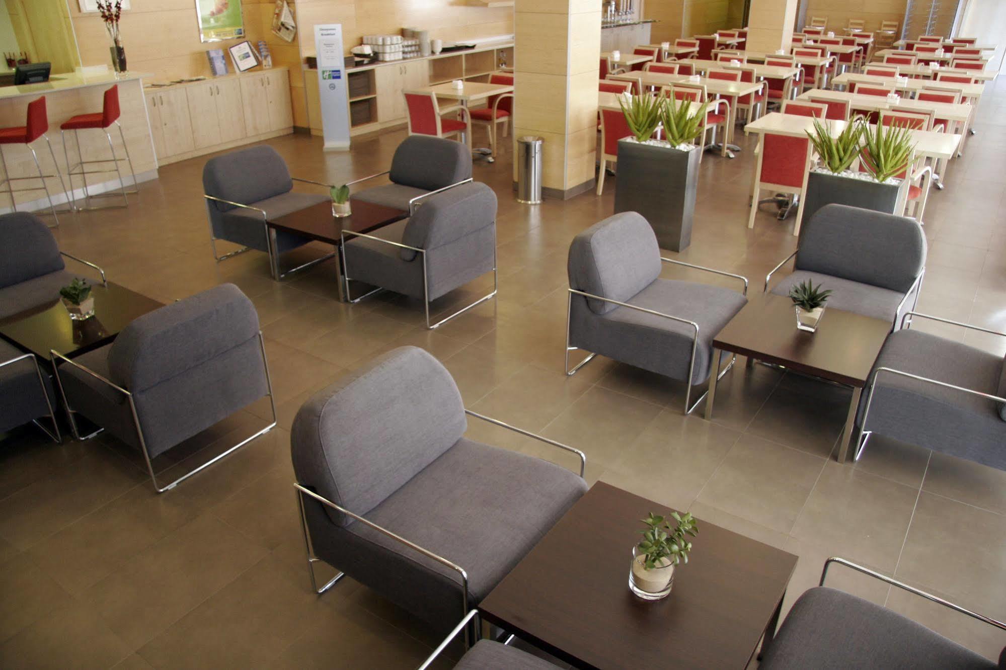 Holiday Inn Express Madrid-Getafe By Ihg Dış mekan fotoğraf